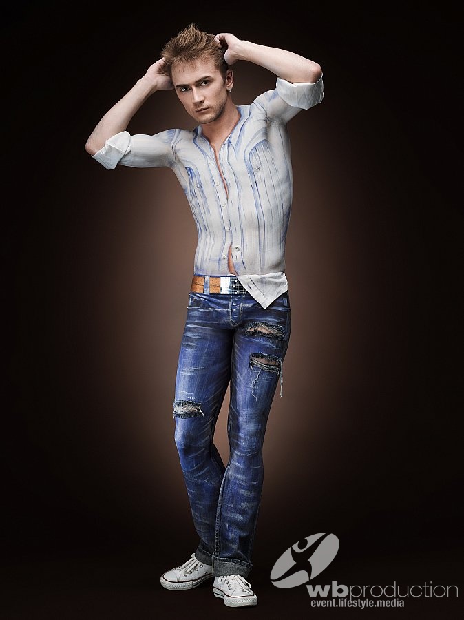 022_Lora Tulchinski - Jeans.jpg